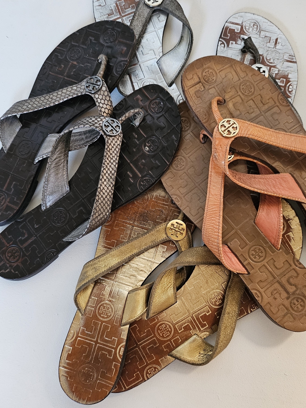 Tory Burch Logo Flip Flop Sandals — Mixed Metallics and Brown
